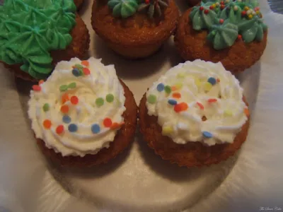"Cupcakes more cupcakes"