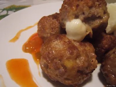 Polpette con sorpresa filante