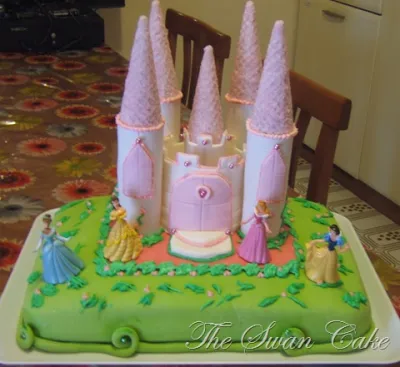 La torta castello delle principesse Disney