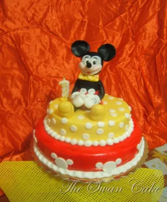 Mickey Mouse cake