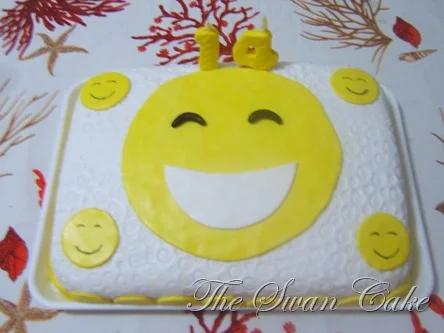 Smile cake